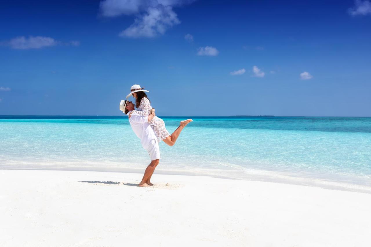 Avani Plus Fares Maldives Resort - 50 Percent Off On Seaplane Transfer For Minimum Stay Of 3 Nights And More For Stays Until 31 October 2025 Kendhoo Kültér fotó
