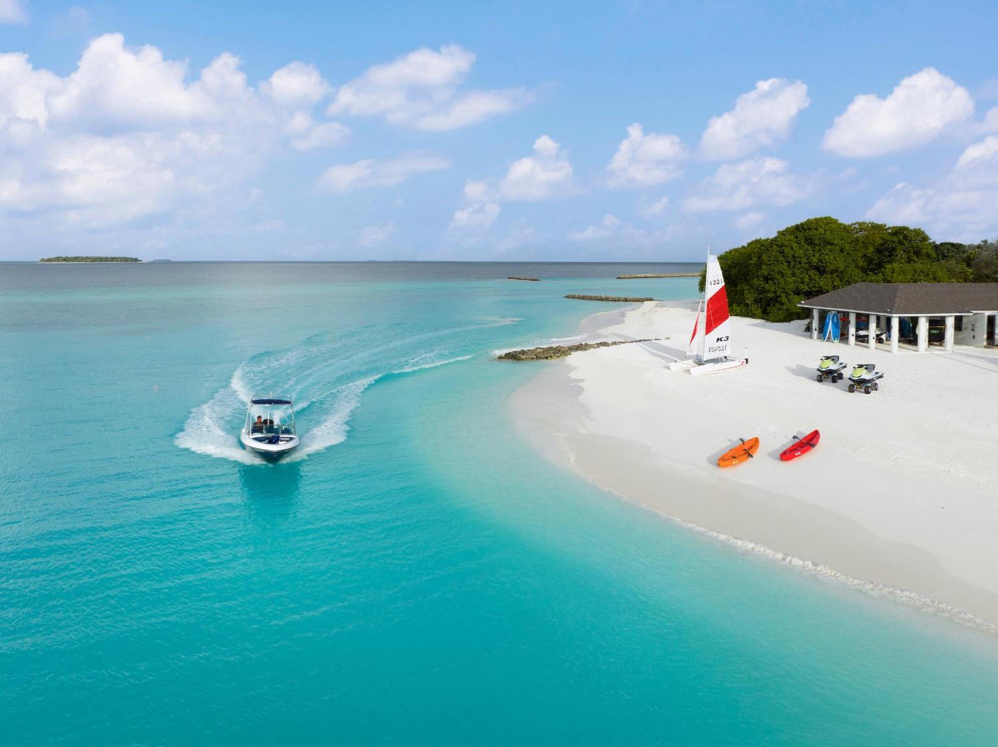 Avani Plus Fares Maldives Resort - 50 Percent Off On Seaplane Transfer For Minimum Stay Of 3 Nights And More For Stays Until 31 October 2025 Kendhoo Kültér fotó