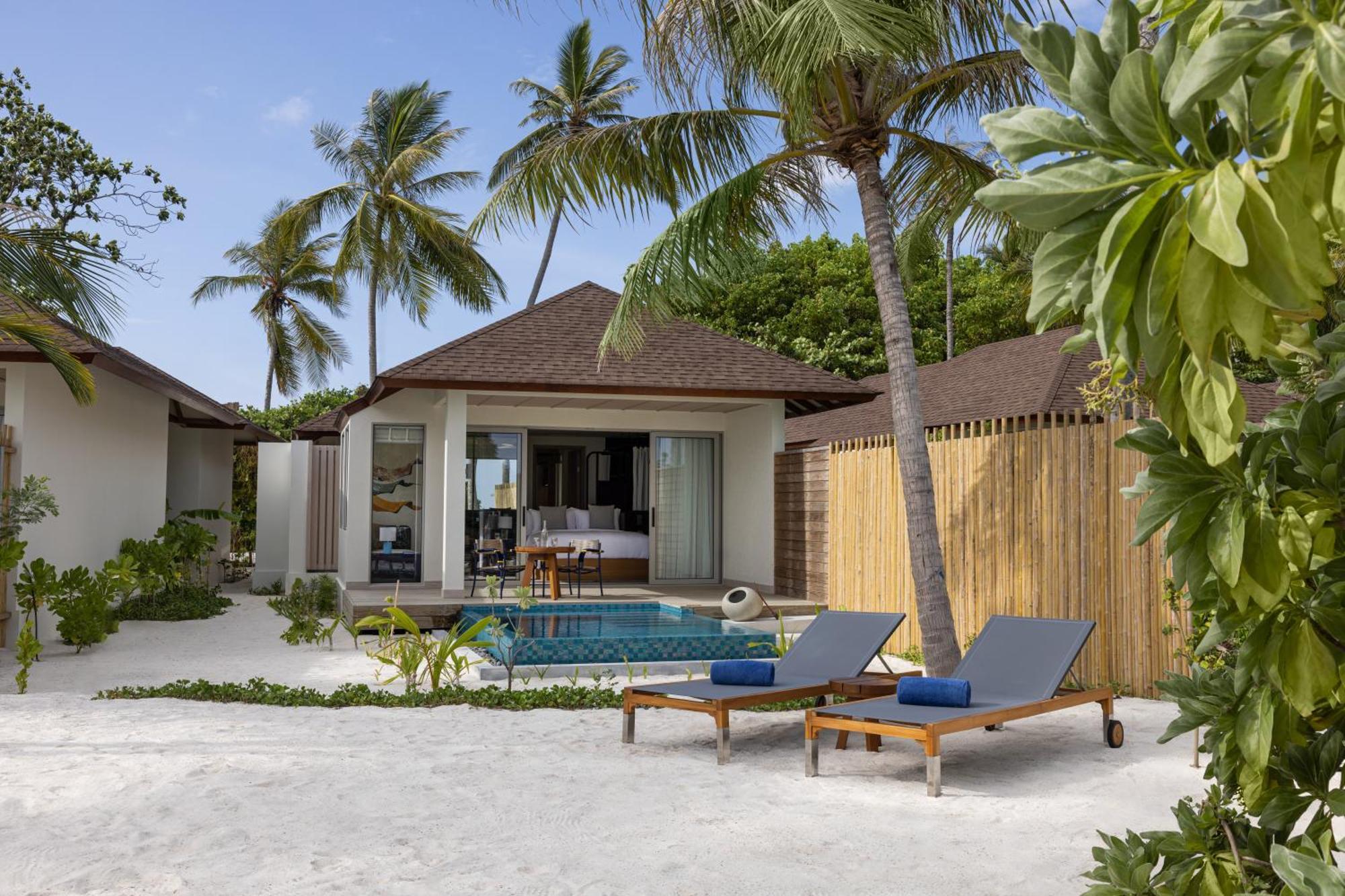 Avani Plus Fares Maldives Resort - 50 Percent Off On Seaplane Transfer For Minimum Stay Of 3 Nights And More For Stays Until 31 October 2025 Kendhoo Szoba fotó