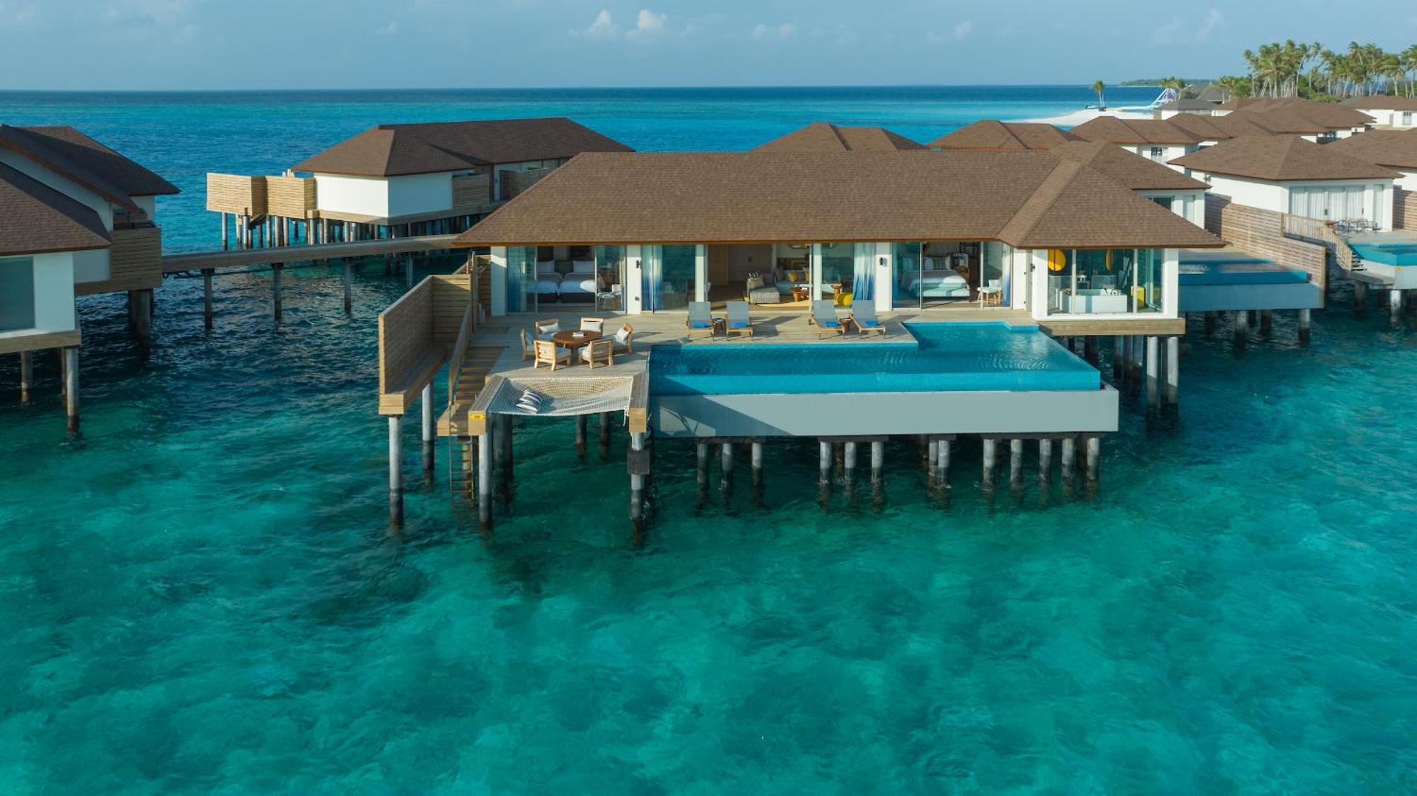 Avani Plus Fares Maldives Resort - 50 Percent Off On Seaplane Transfer For Minimum Stay Of 3 Nights And More For Stays Until 31 October 2025 Kendhoo Szoba fotó